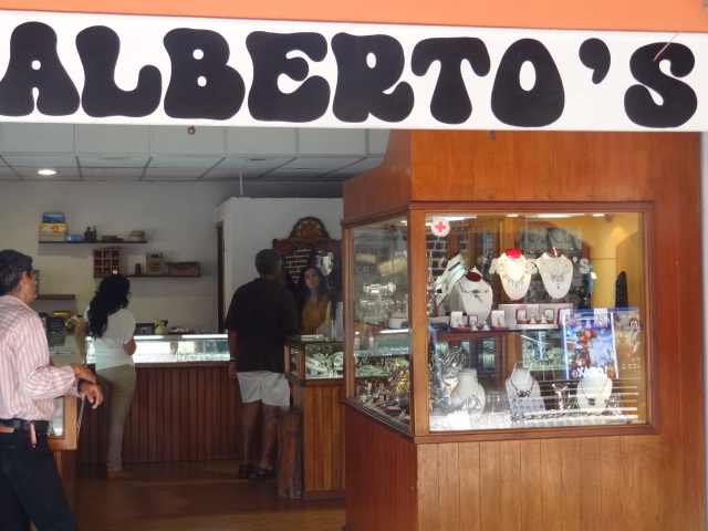 Albertos in Zihuatanejo